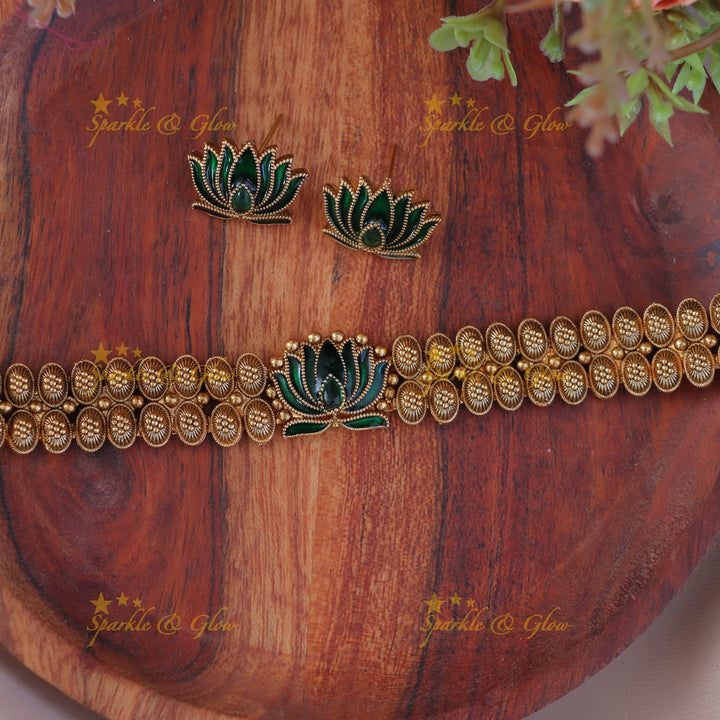 Elegant Lotus Gold Necklace for Festive Elegance