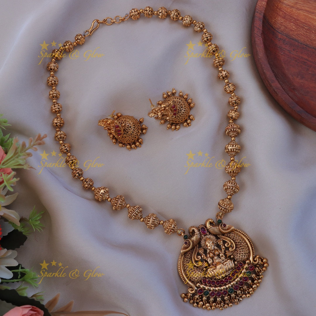 Exquisite Lakshmi Peacock Necklace - Festive Elegance