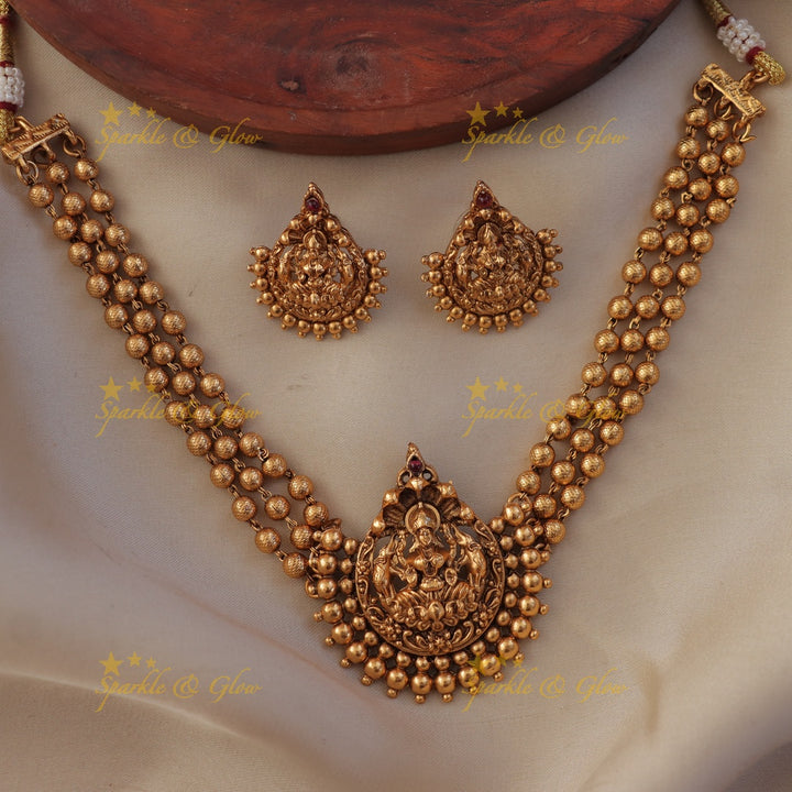 Luxurious Lakshmi Necklace for Festive Glamour