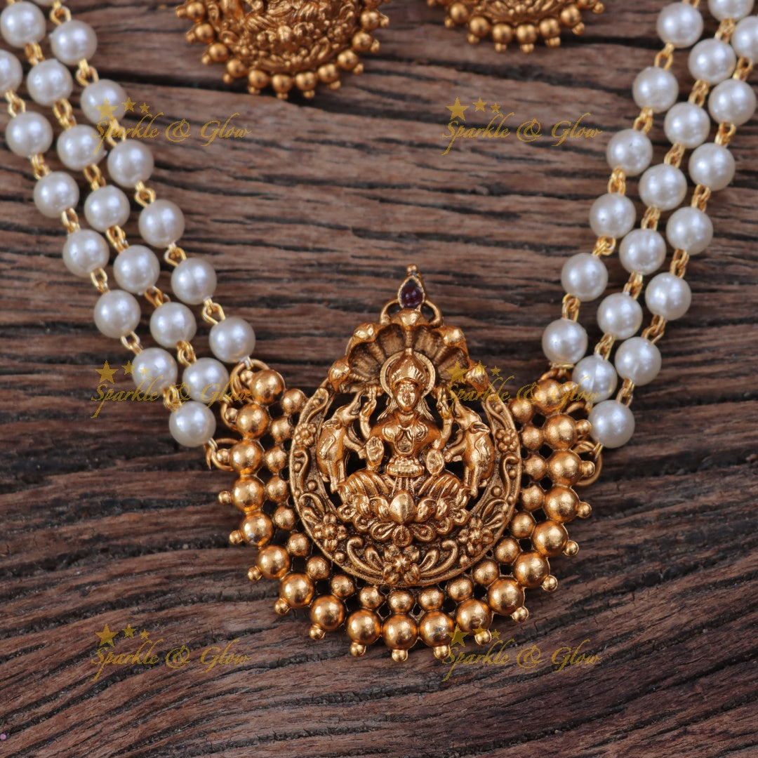 Luxurious Lakshmi Necklace for Festive Glamour