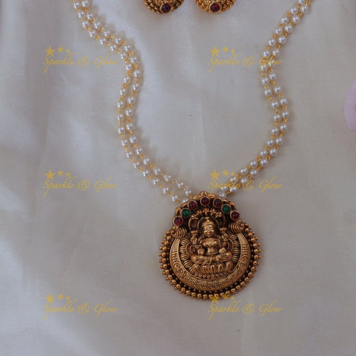 Exquisite Lakshmi Pearl Necklace for Festive Elegance