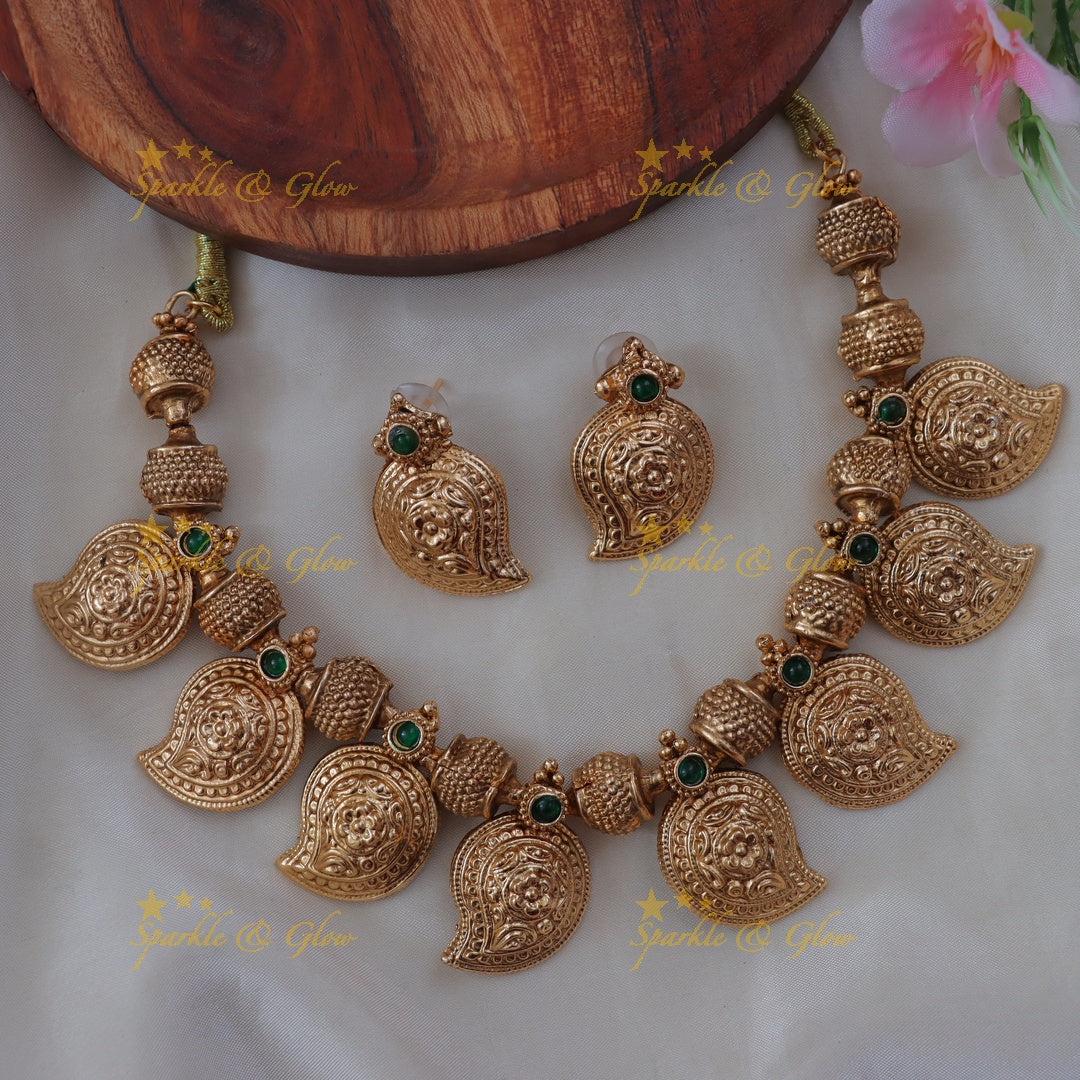Budgeted Mango Floral Carved Gold Finish Short Necklace