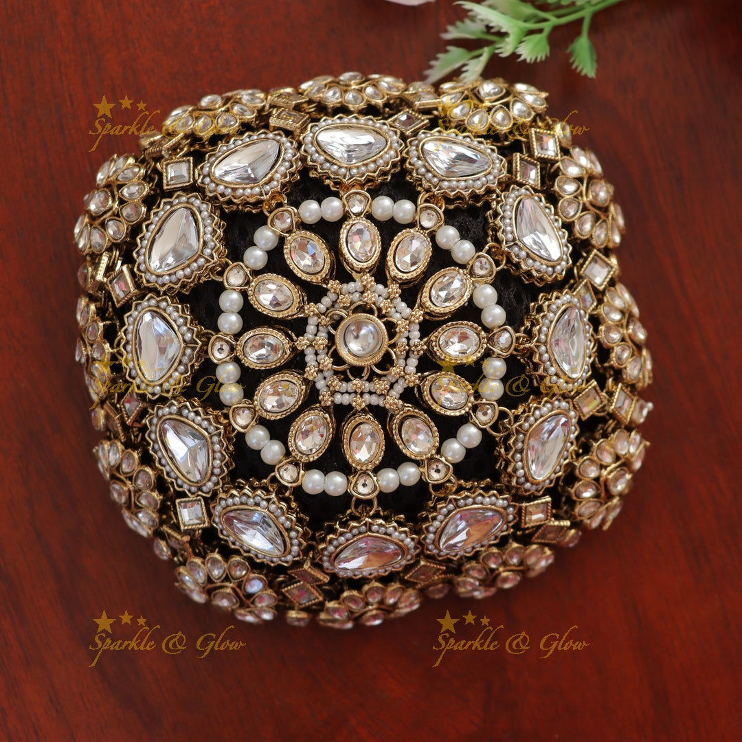 Gold Pearl Hair Bun - Elegant Festive Accessory