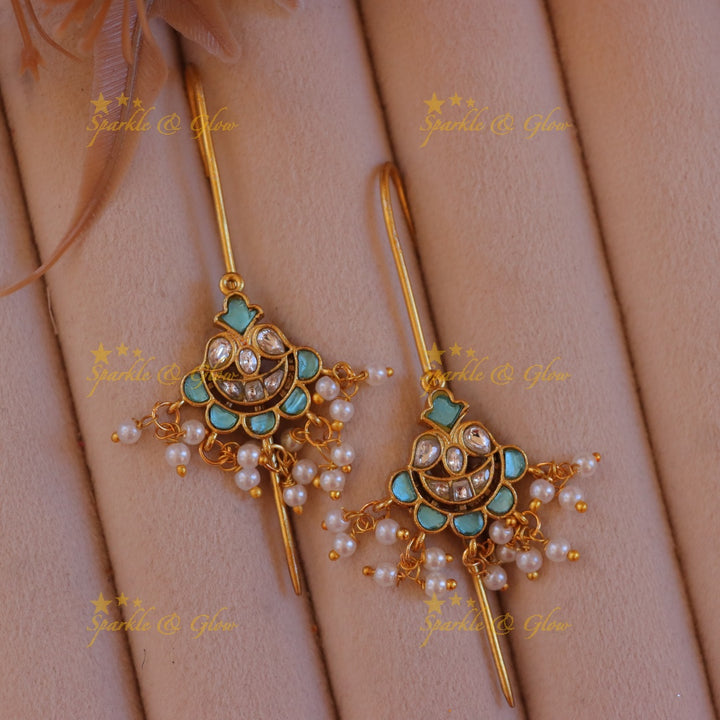 Elegant Gold & Pearl Earcuffs for Festive Moments