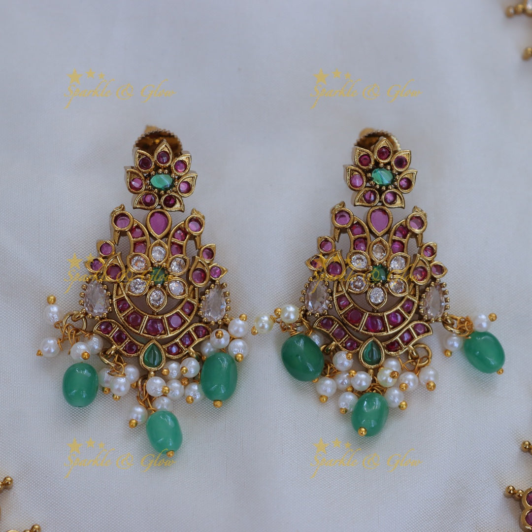 Exquisite Floral Mango Necklace with Green Beads