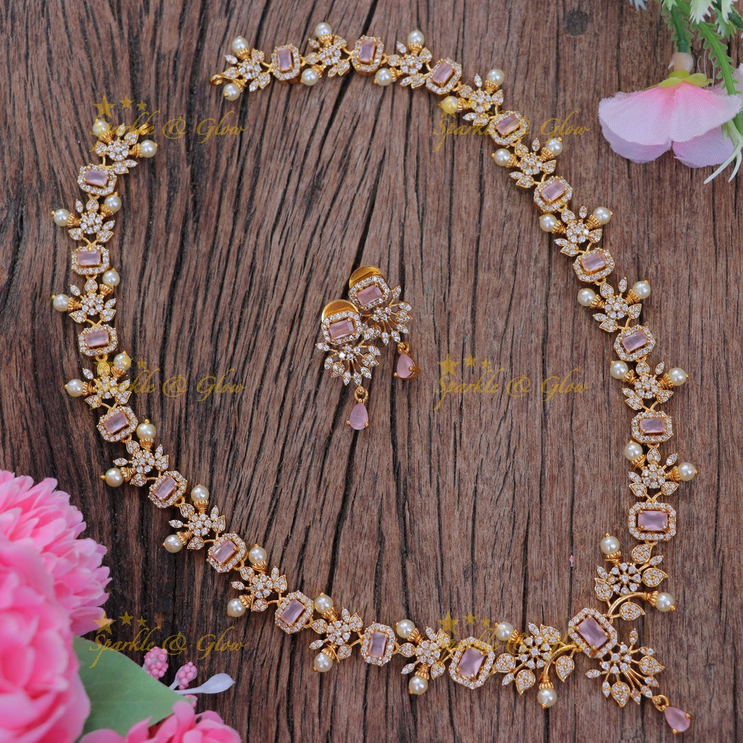 Exquisite Floral Pearl Necklace for Festive Glamour