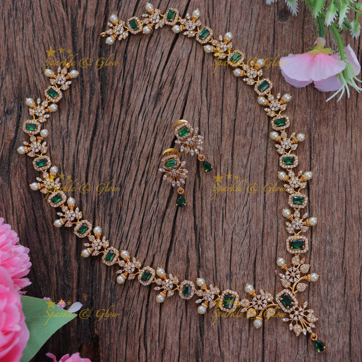 Exquisite Floral Pearl Necklace for Festive Glamour