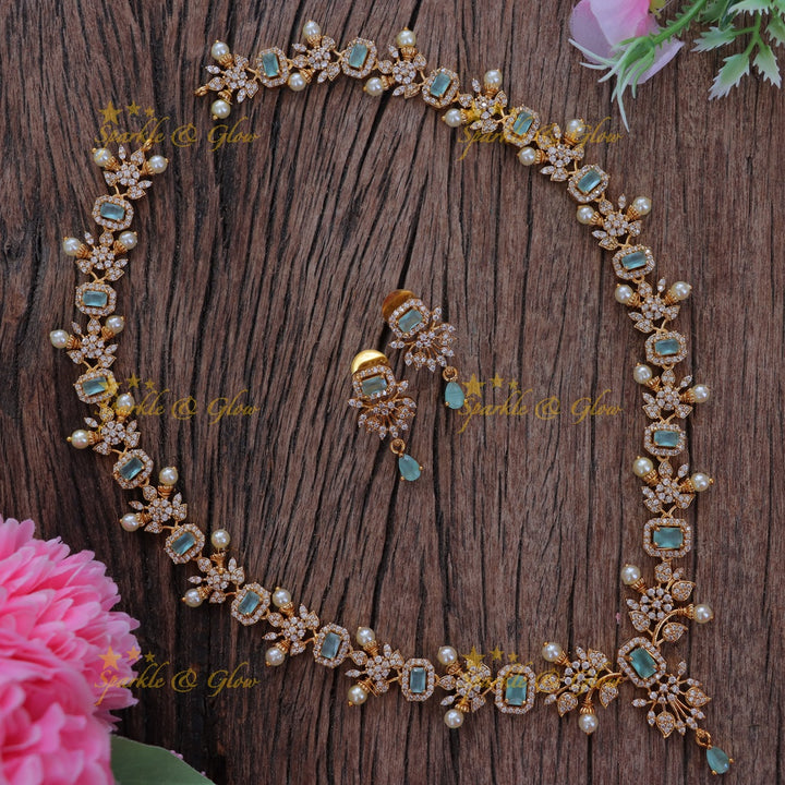 Exquisite Floral Pearl Necklace for Festive Glamour