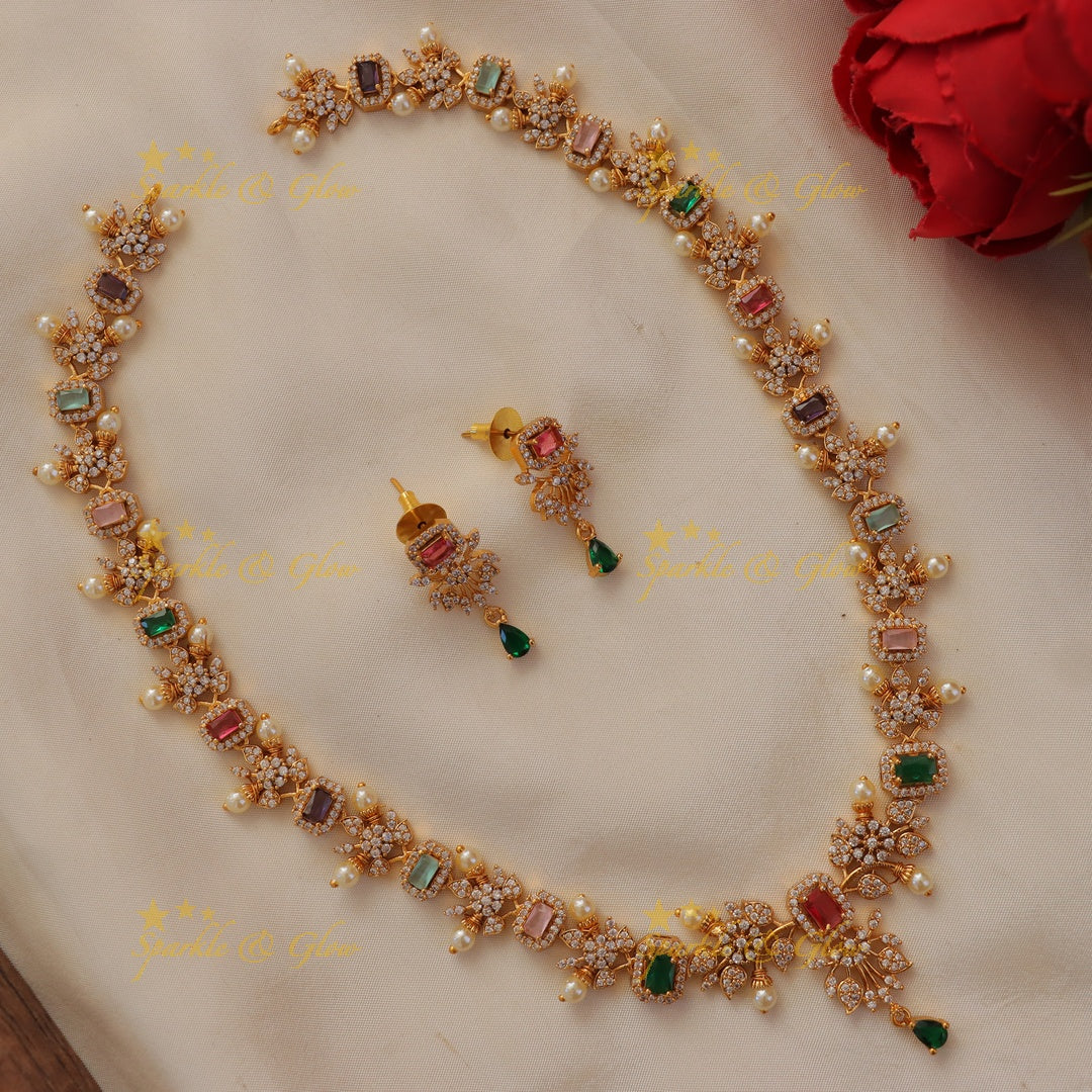 Exquisite Floral Pearl Necklace for Festive Glamour