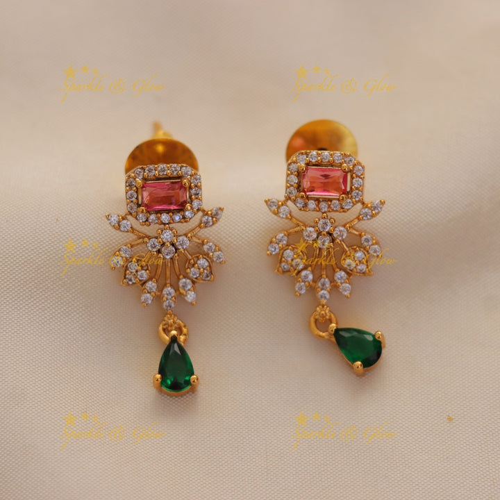 Exquisite Floral Pearl Necklace for Festive Glamour