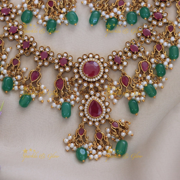 Exquisite Green Beads & Gold Necklace - Sparkle & Glow