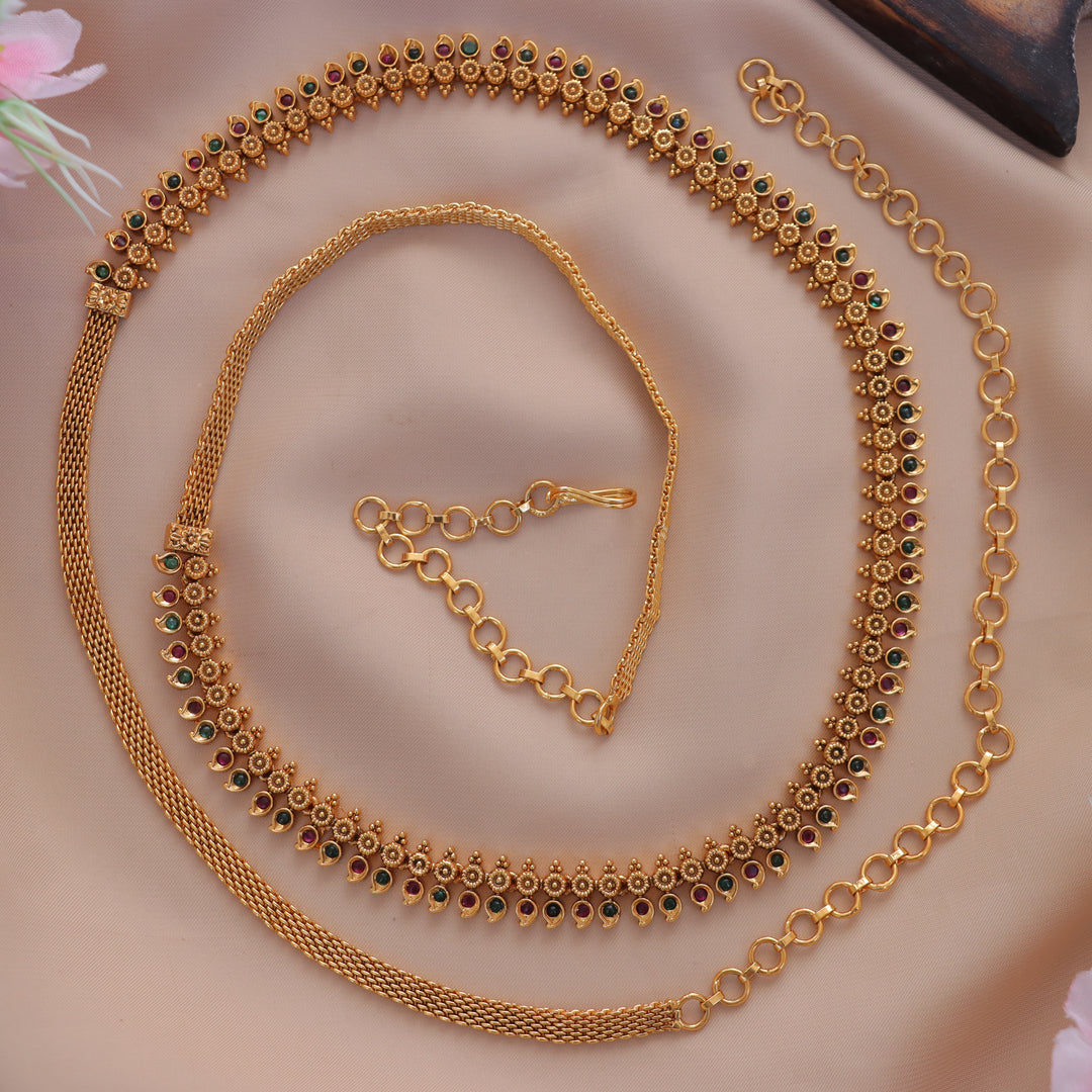 Elegantly Crafted Gold Hipchain for Festive Glamour