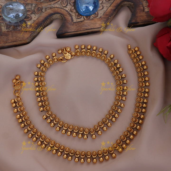 Elegant Floral Anklet with Gold Beads for Festive Shine