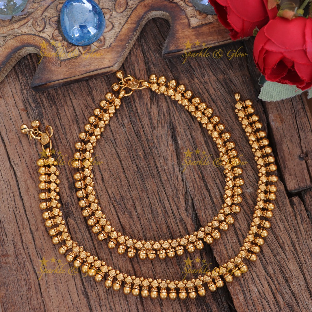 Elegant Gold Diamond Design Anklet – Festive Charm