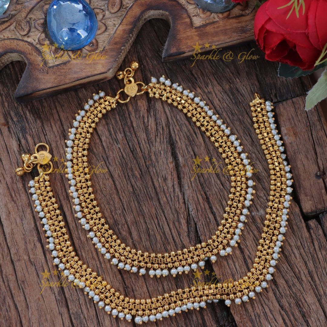 Exquisite Gold Pearl Anklet for Festive Glamour