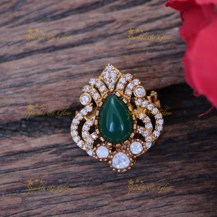 Exquisite Gold Stone Pin for Sarees & Weddings