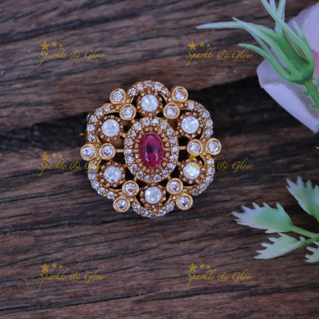 Elegant Gold Floral Wedding Saree Pin - Perfect Accessory