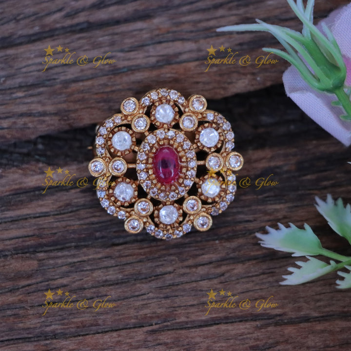 Elegant Gold Floral Wedding Saree Pin - Perfect Accessory