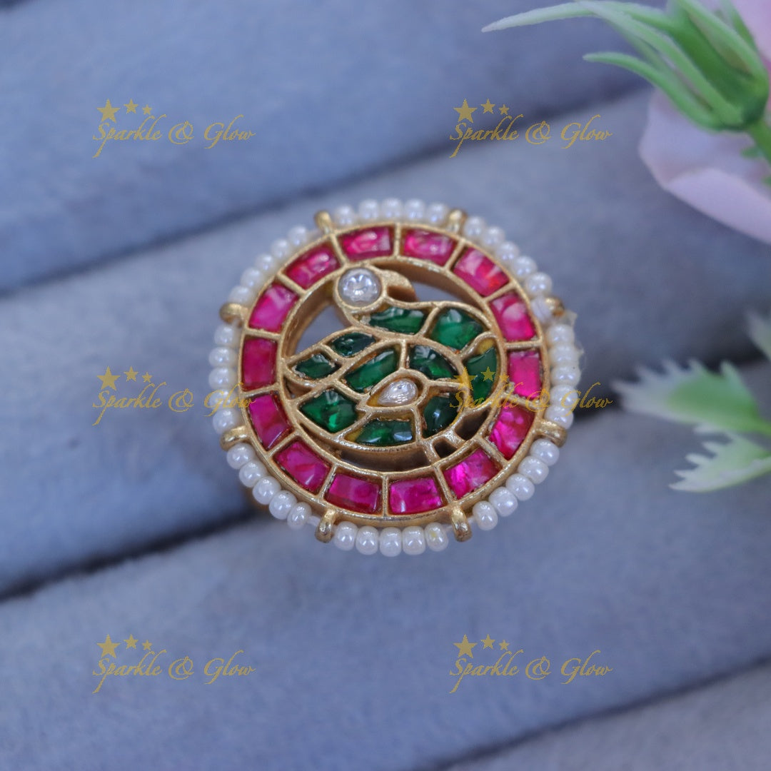 Peacock Pearl Ring – Elegance and Charm Unveiled