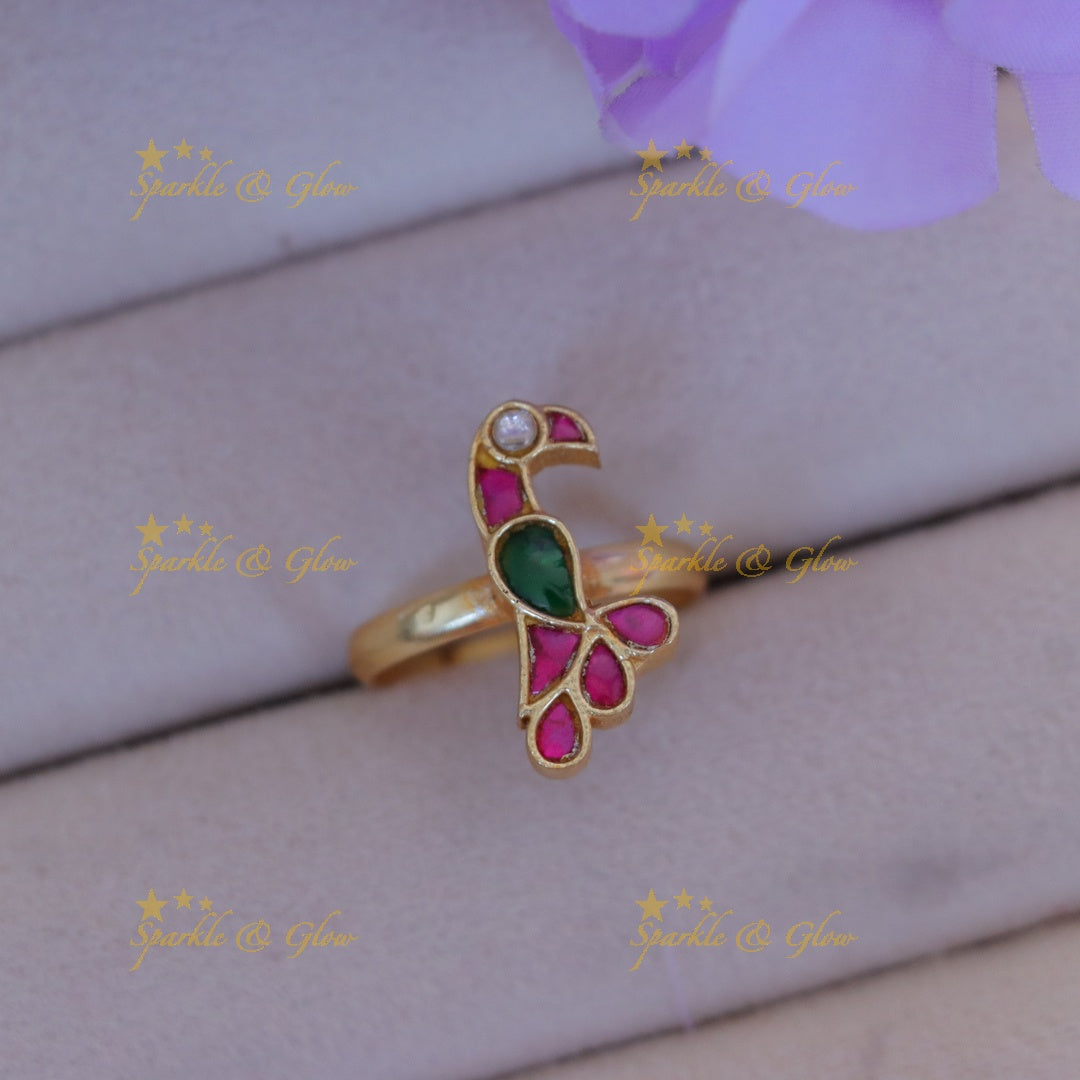 Exquisite Peacock Ring - Premium Imitation Jewelry
