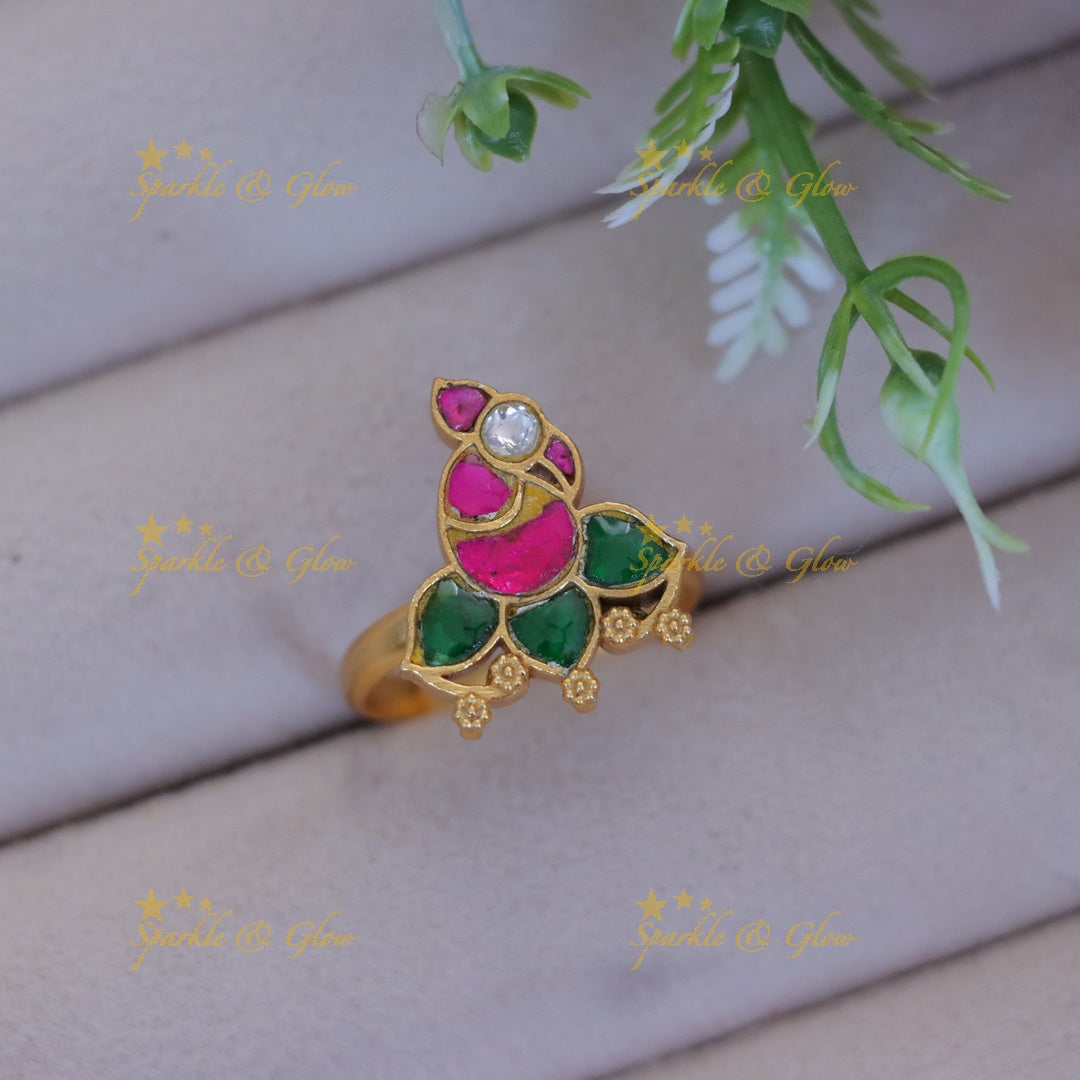 Exquisite Parrot Leaf Finger Ring for Festive Elegance