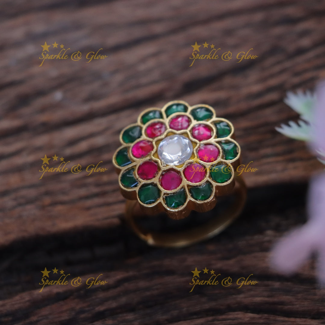 Exquisite Floral Gold-Plated Festive Ring - New Arrival
