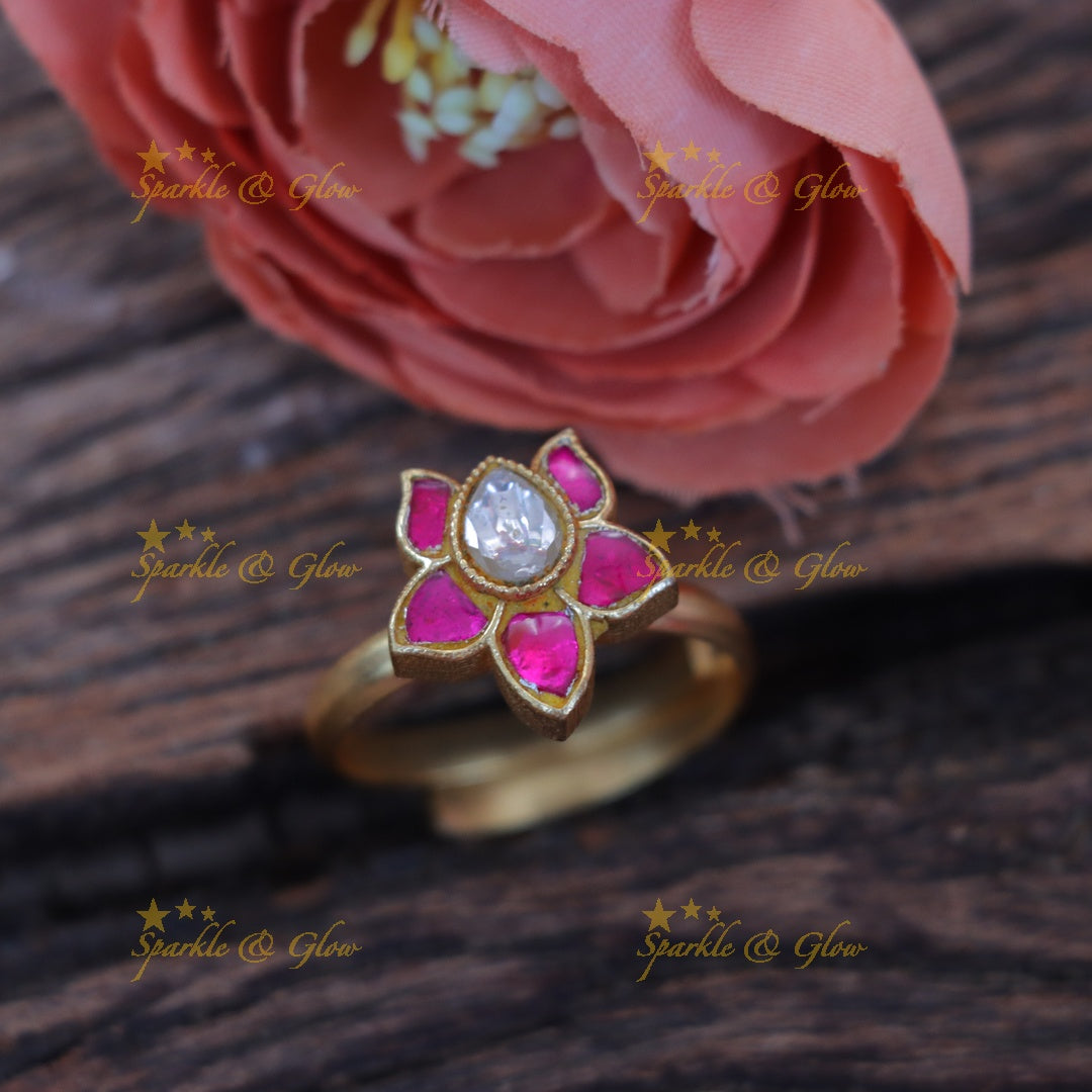 Exquisite Gold Floral Ring for Festive Radiance