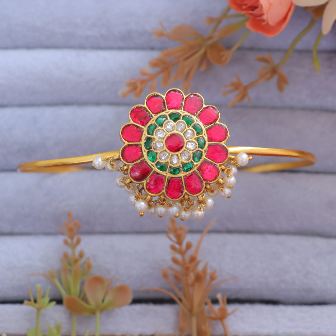 Luxurious Pearl and Floral Jadau Vanki for Weddings