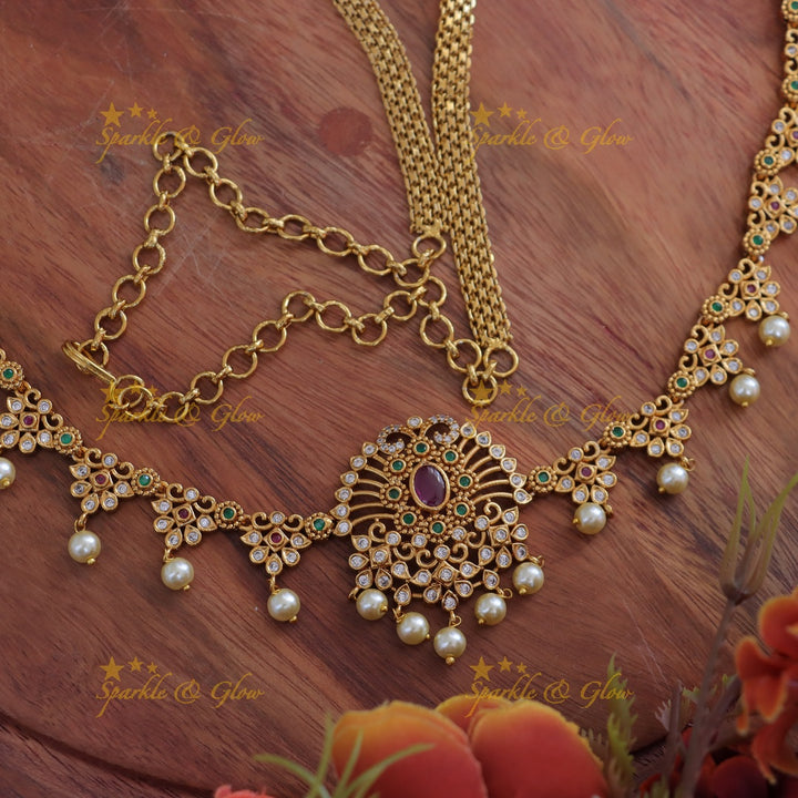 Elegant Bridal Pearl Hipchain - Exquisite Gold Look