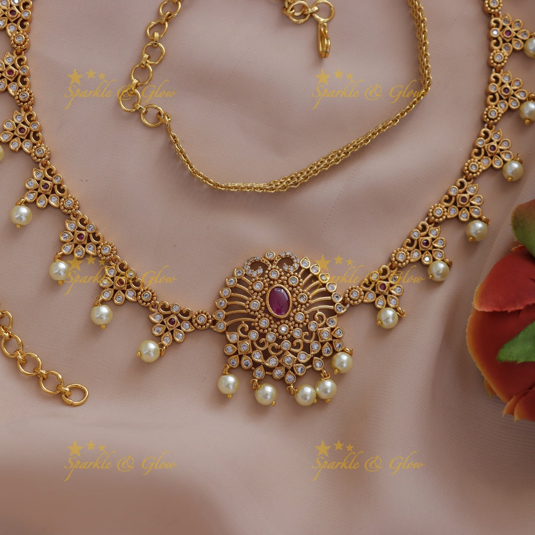 Elegant Bridal Pearl Hipchain - Exquisite Gold Look