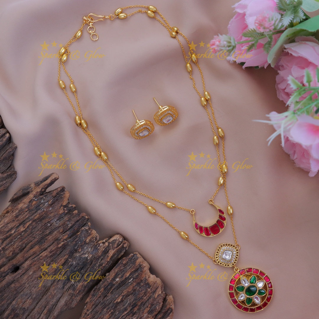 Exquisite Floral Half Moon Necklace: Festive Elegance