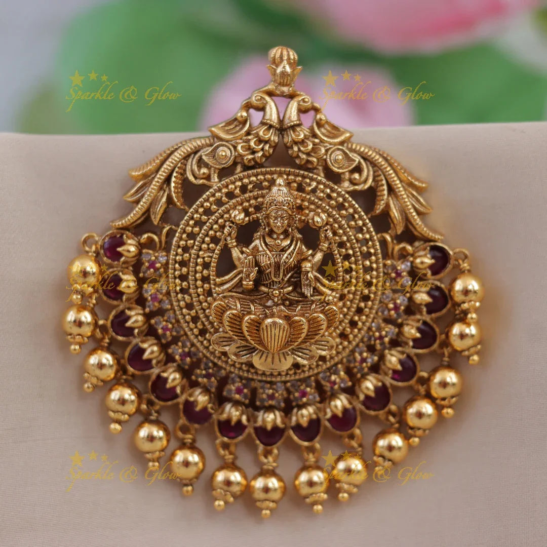 Exquisite Lakshmi Gold Hairpin: Perfect for Festive Events