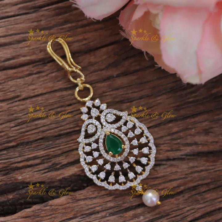 Exquisite Mango Pearl Maang Tikka with Gold Accents