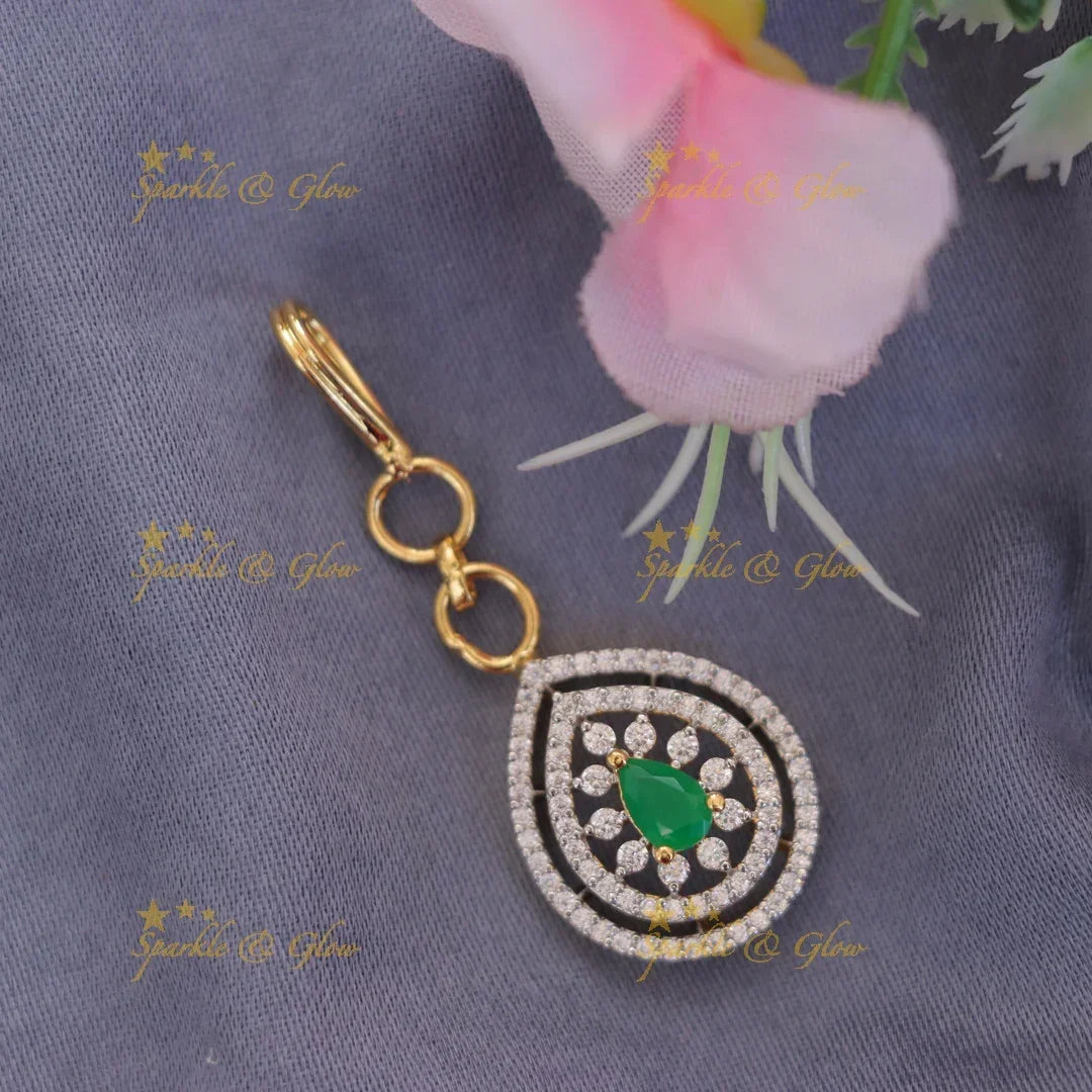 Exquisite Floral Gold Maang Tikka for Festive Elegance