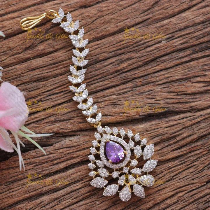 Elegant Gold Leaf Maang Tikka for Bridal Elegance