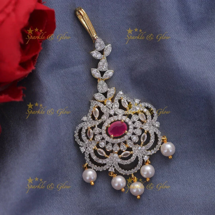 Exquisite Gold Leaf Bridal Maang Tikka for Weddings