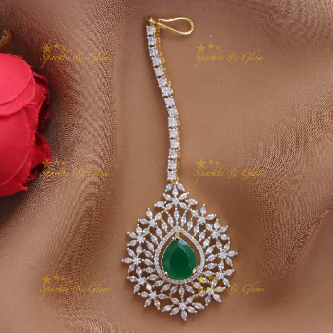 Exquisite Maang Tikka for Festive Elegance