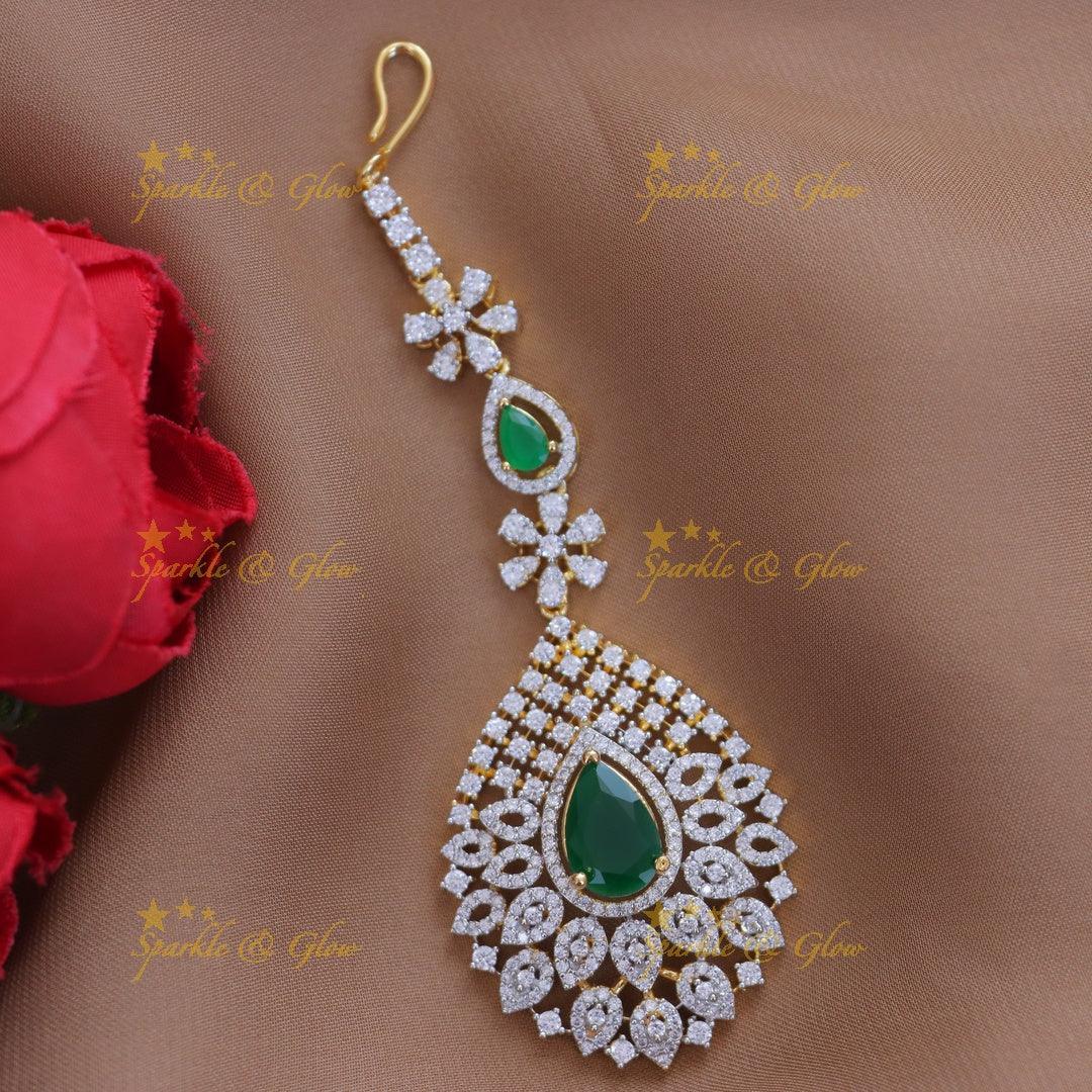 Exquisite Gold Floral Maang Tikka for Bridal Elegance