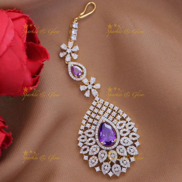 Exquisite Gold Floral Maang Tikka for Bridal Elegance