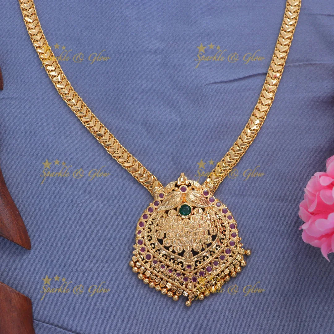 Exquisite Festive Gold Alike Necklace for Radiant Occasions