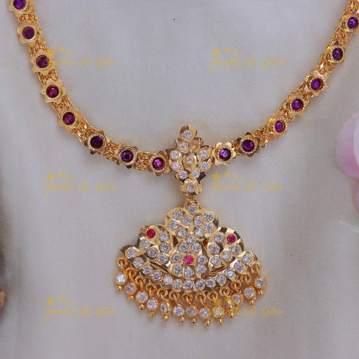 Majestic Peacock Necklace with Exquisite Craftsmanship