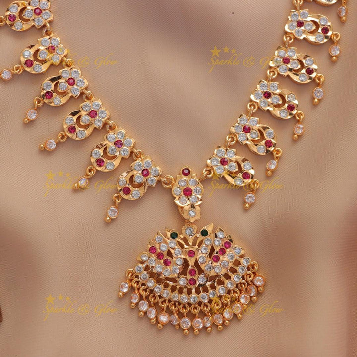 Exquisite Floral Peacock Necklace - A Symbol of Timeless Beauty