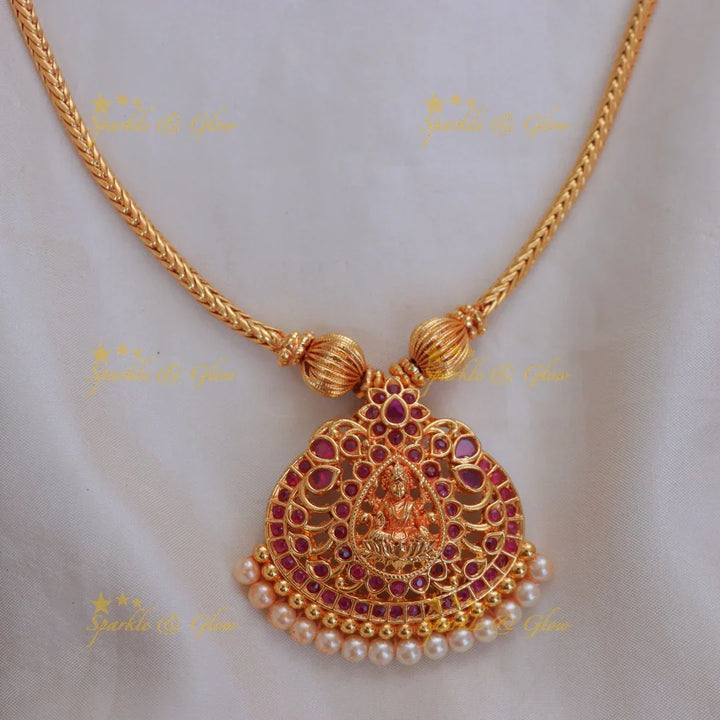 Exquisite Temple Gold Pearl Necklace – Luxury Redefined