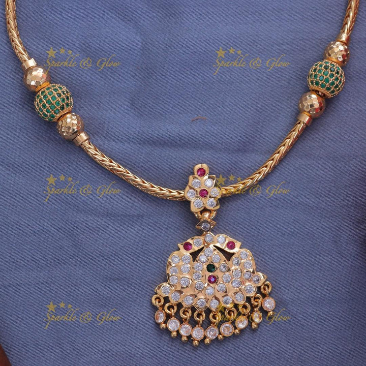 Exquisite Green Bead Pendant Necklace - Sparkle & Glow