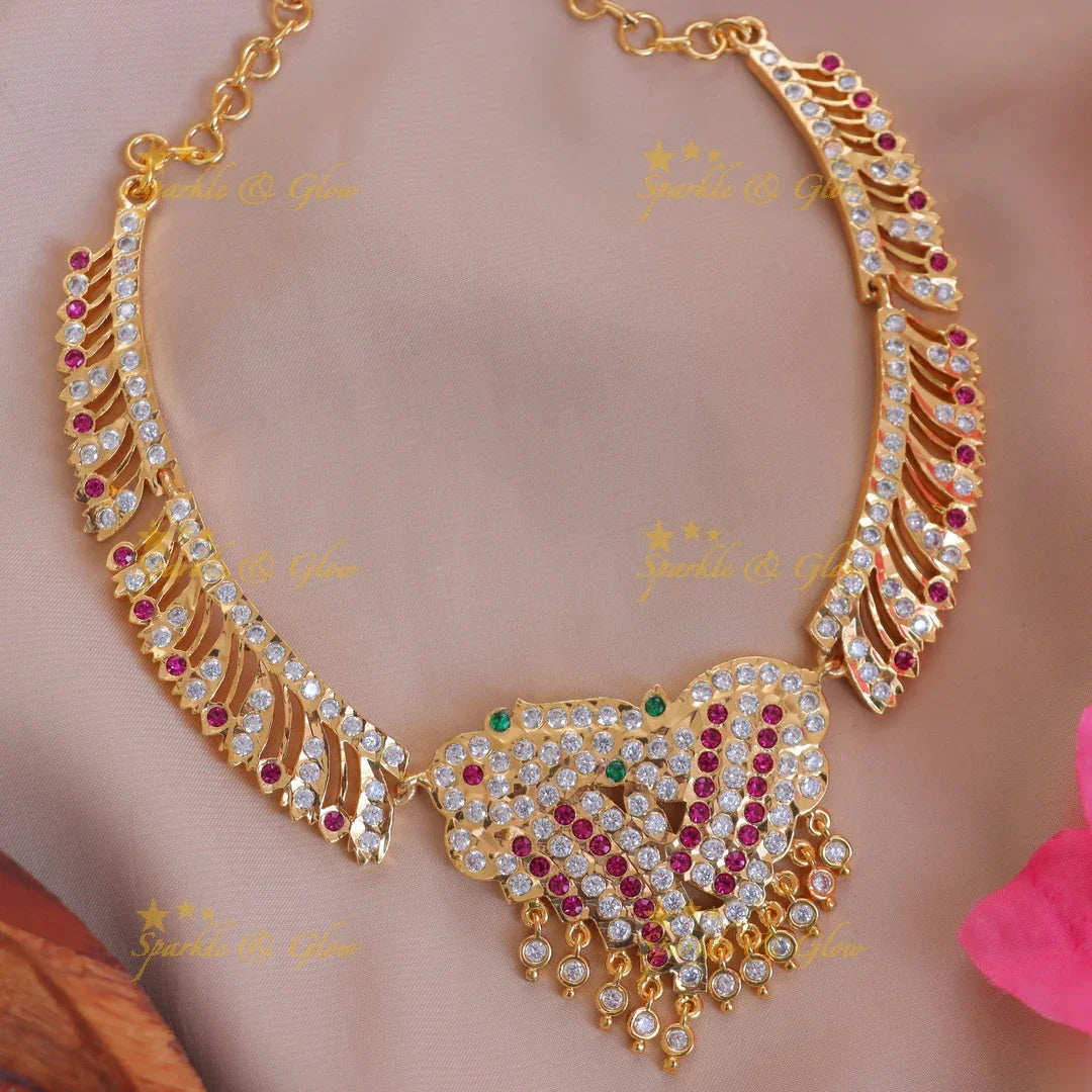 Exquisite Floral Stone Necklace - Premium Imitation Jewelry