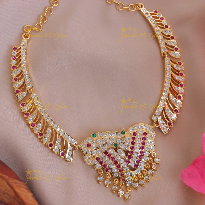 Exquisite Floral Stone Necklace - Premium Imitation Jewelry