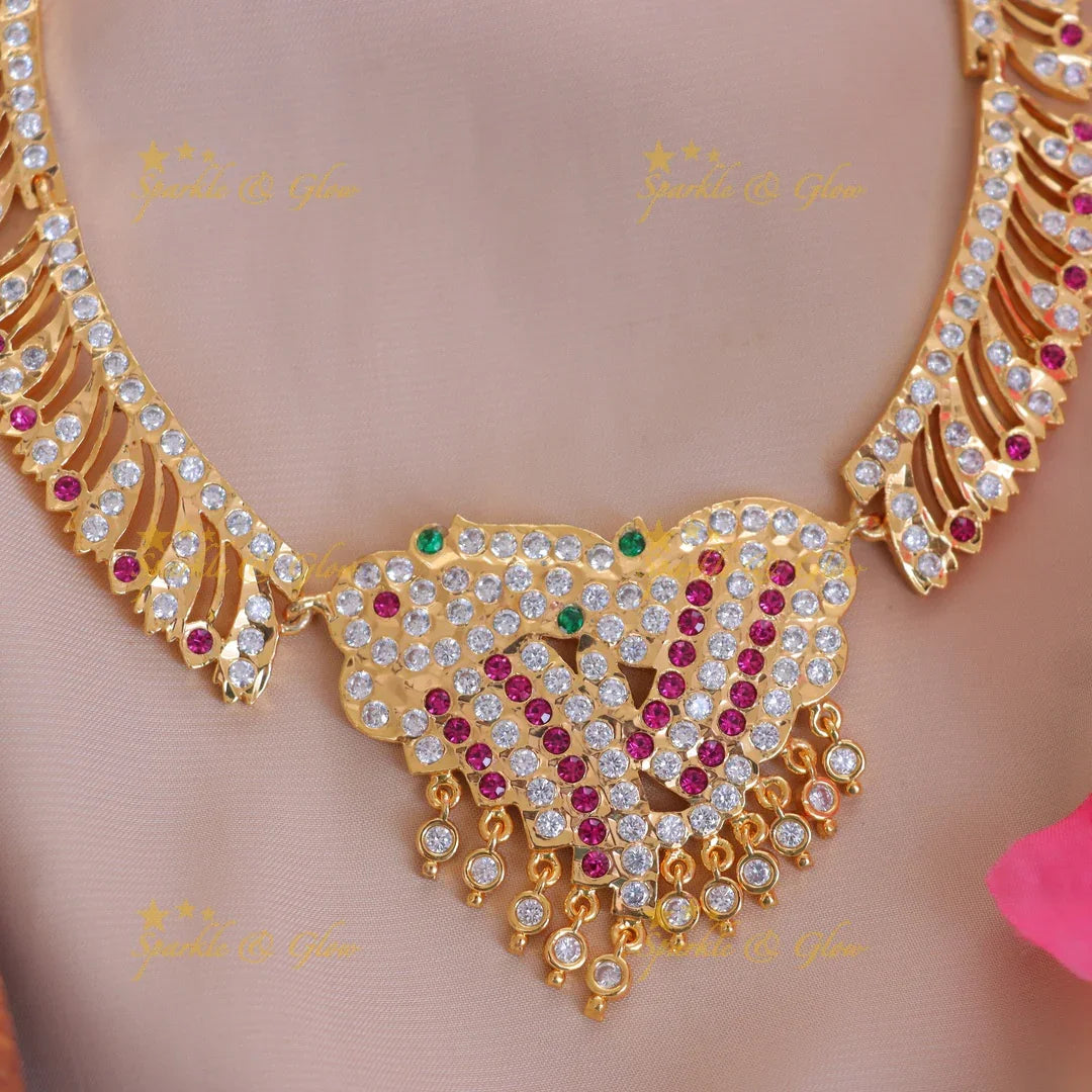 Exquisite Floral Stone Necklace - Premium Imitation Jewelry