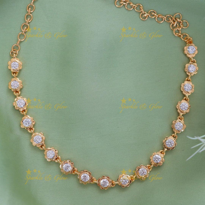 Elegant Gold Necklace with Green Stones for Celebrations