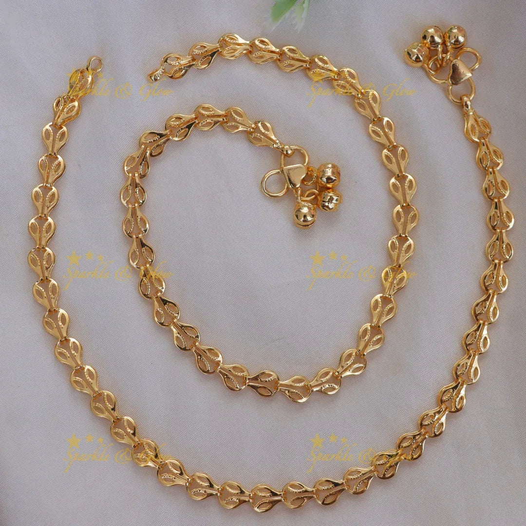 Exquisite Gold-Toned Anklet for Festive & Wedding Wear