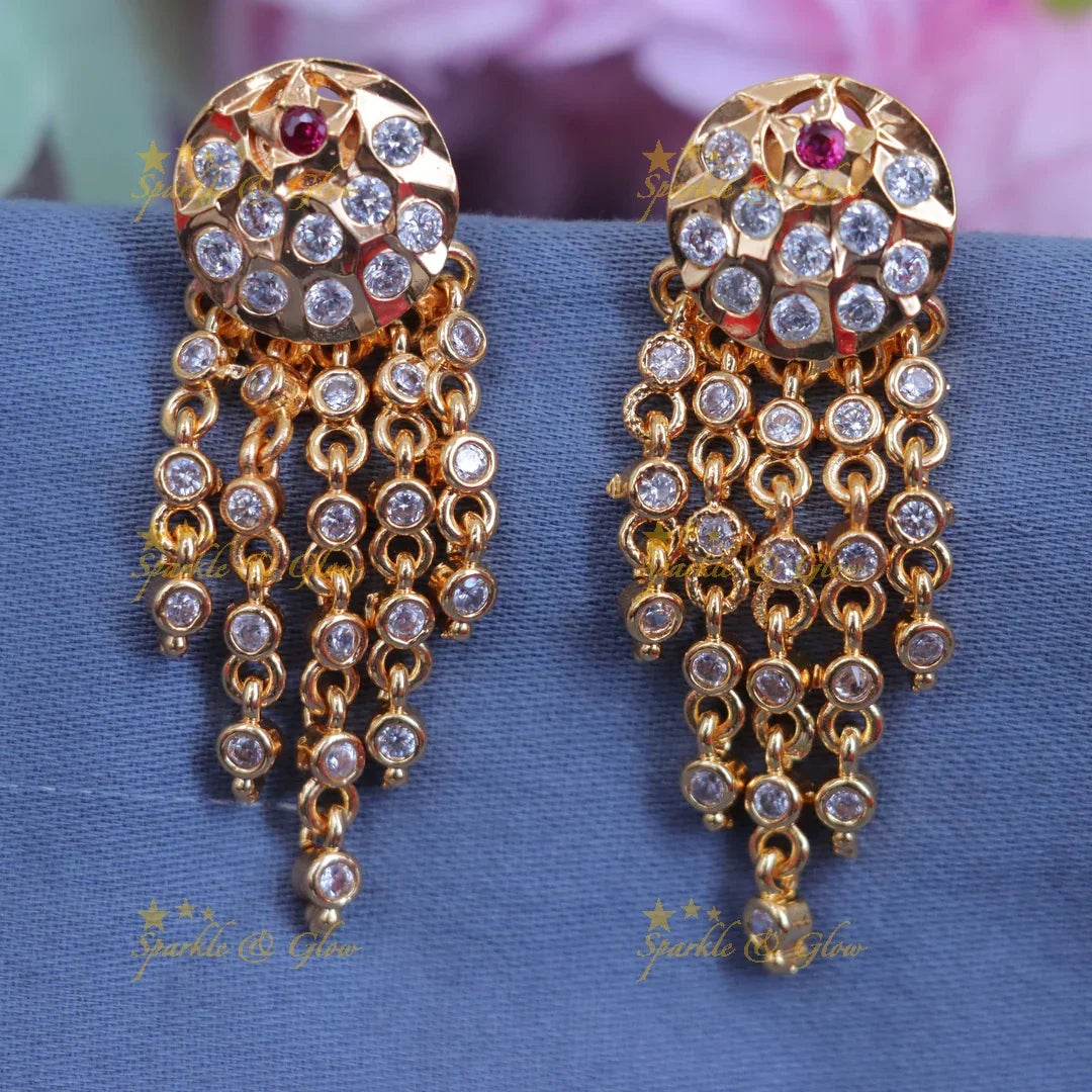 Dazzling Gold Star Earrings - Ideal for Festive Occasions